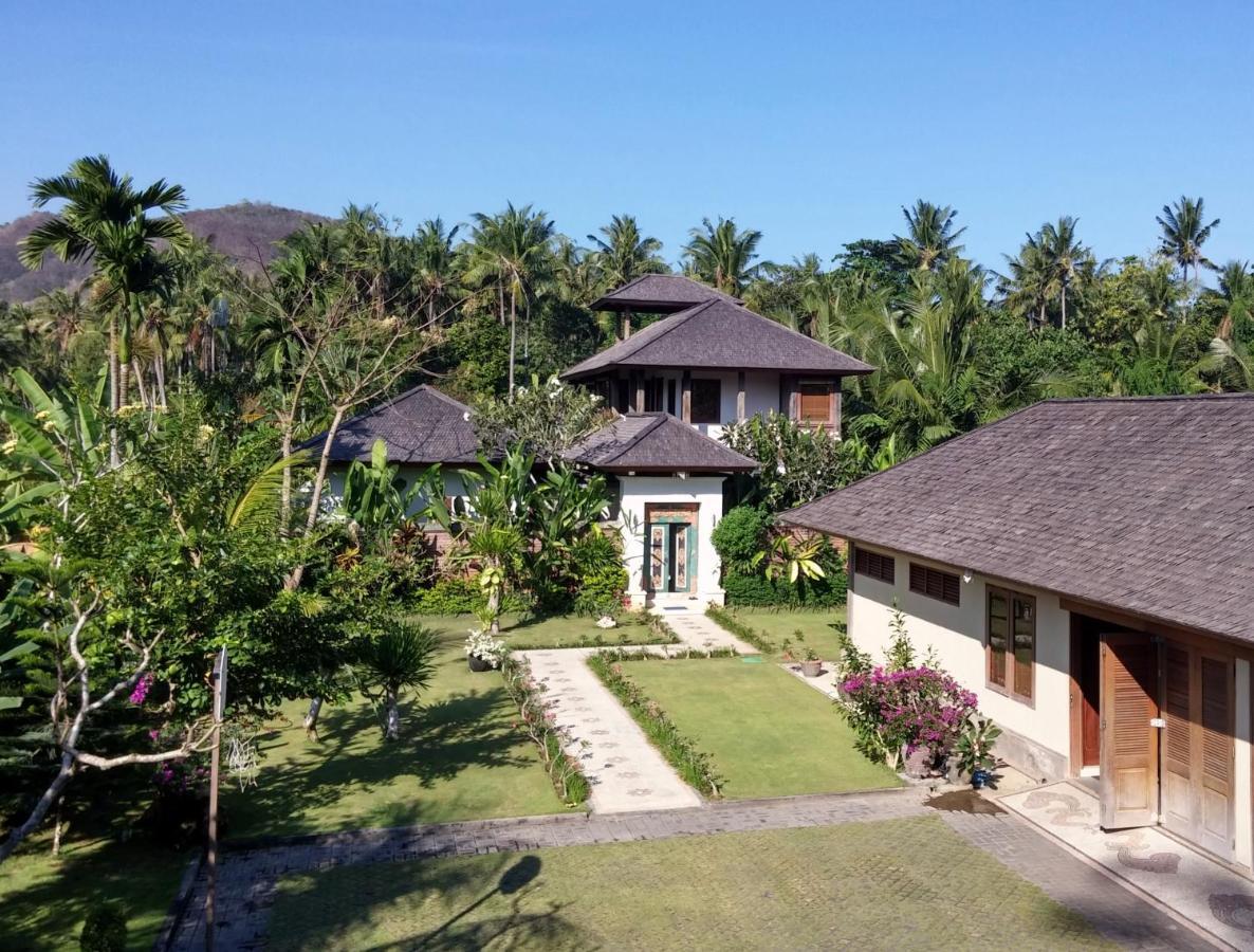 Villa Rumah Isah 캔디다사 외부 사진