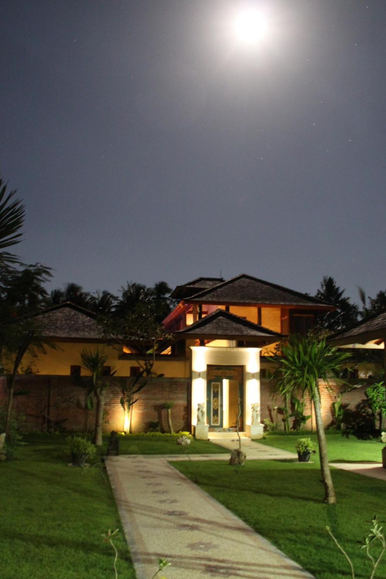 Villa Rumah Isah 캔디다사 외부 사진